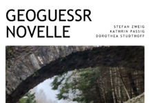 Ein Bild eines Weges unter einer halbrunden Brücke, auf dem Weg die typischen Google-Streetview-Pfeile zum Vor- und Zurücknavigieren, darüber der Titel und die Autor*innen des Buchs.